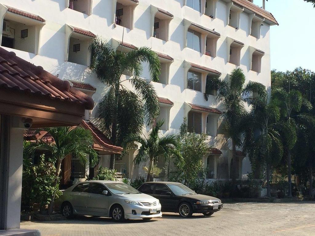 Earth Mansion Sai 5 Hotell Sampran Exteriör bild